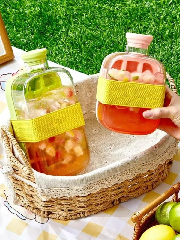 Crush Cup Ice Cube Water Bottle 500ml Reusable Hydration with Built-In Ice Press